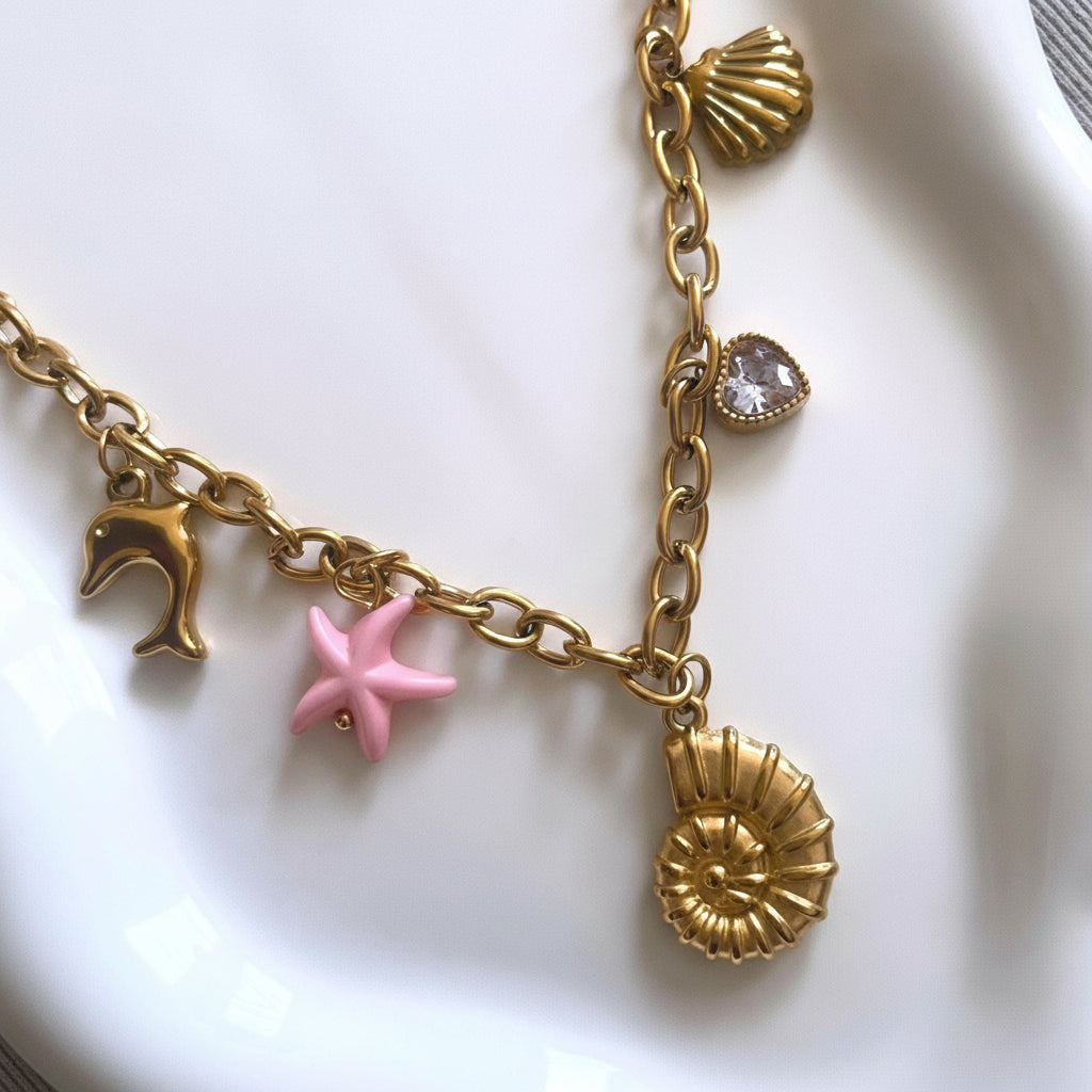 Sandora - Seashell Charm Necklace