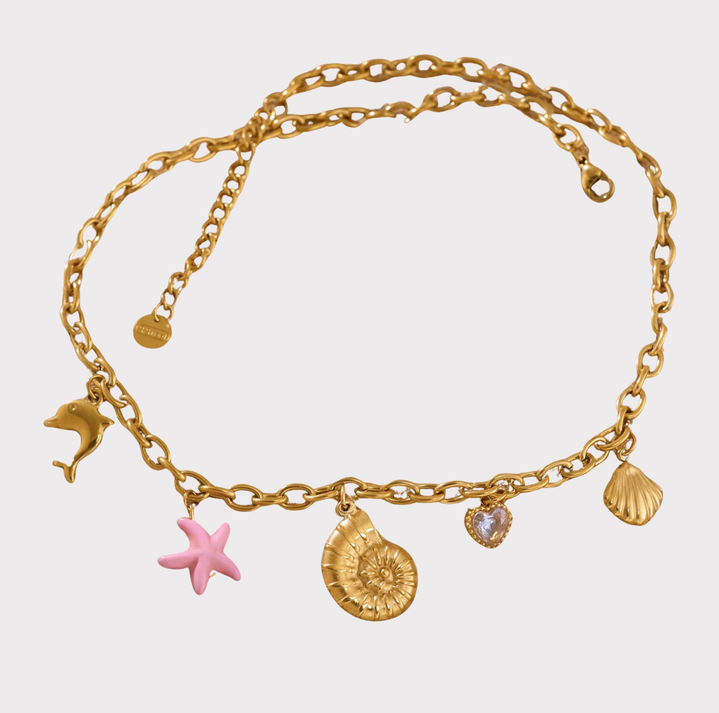 Sandora - Seashell Charm Necklace