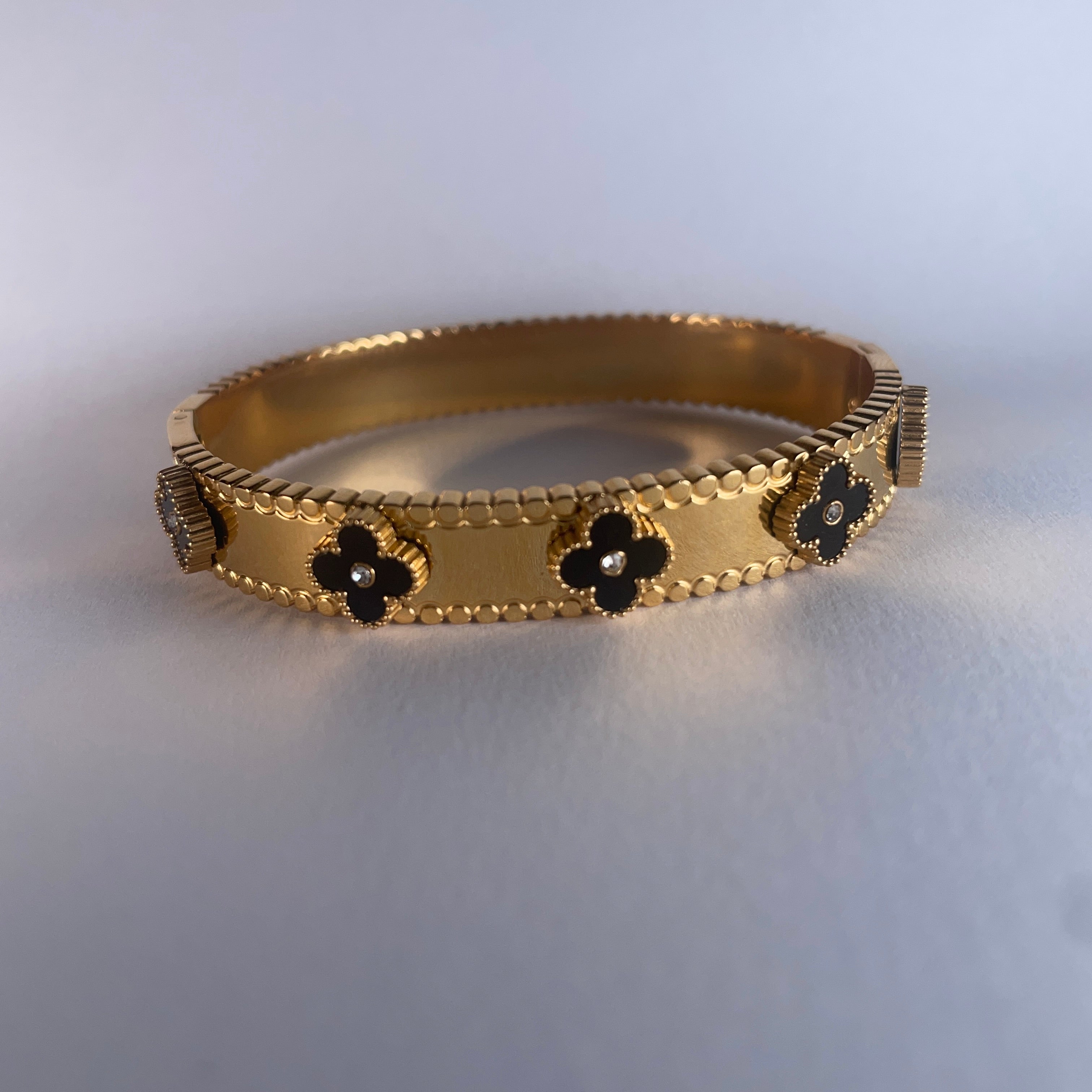 Fiora - Gold Clover Tennis Bangles