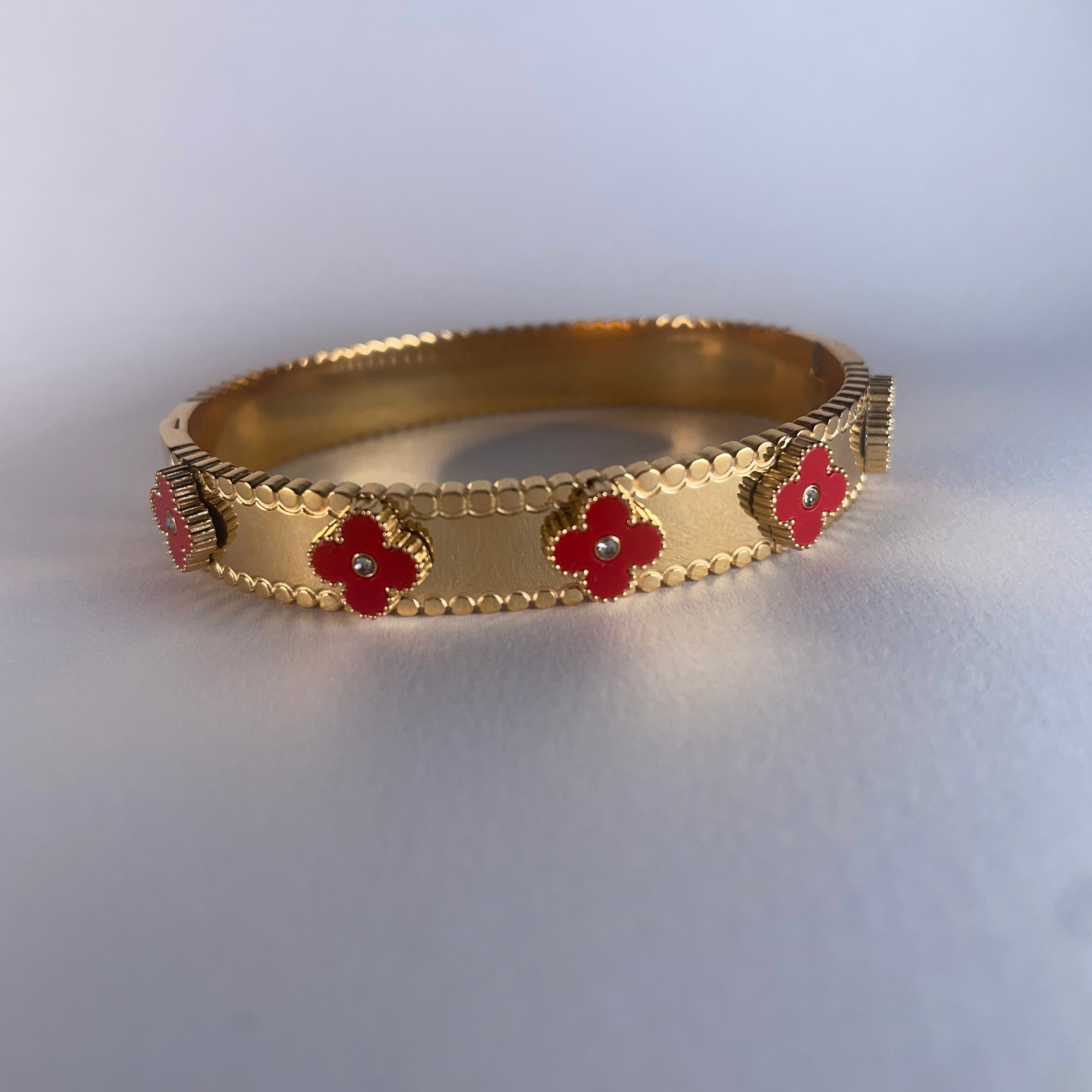 Fiora - Gold Clover Tennis Bangles