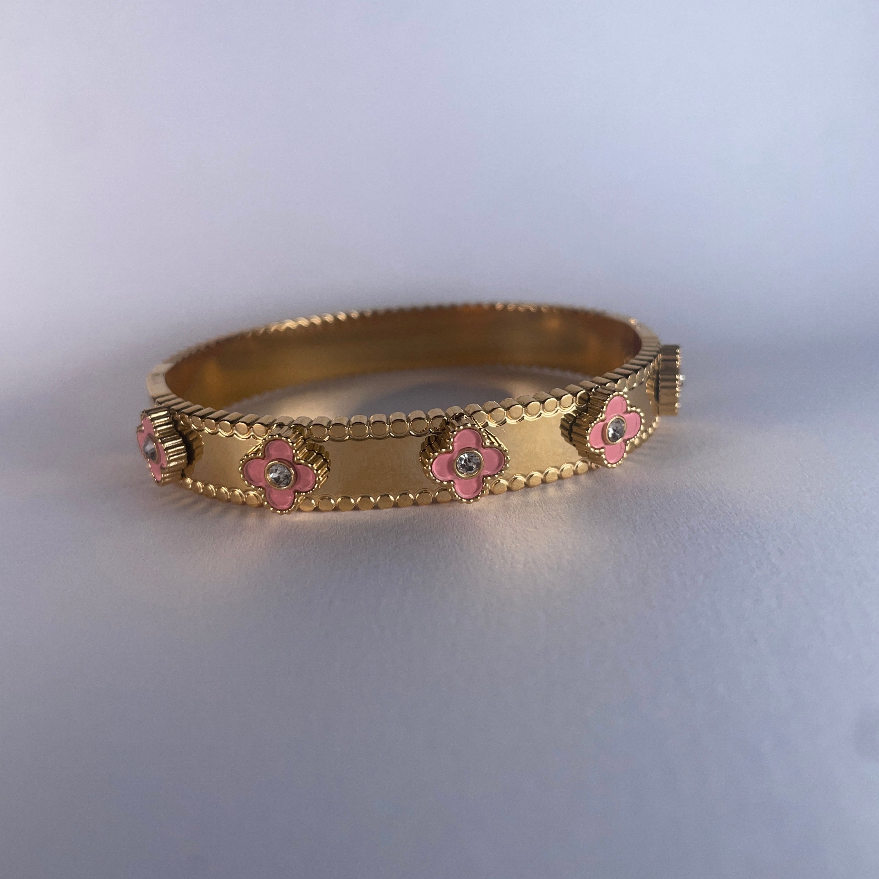 Fiora - Gold Clover Tennis Bangles