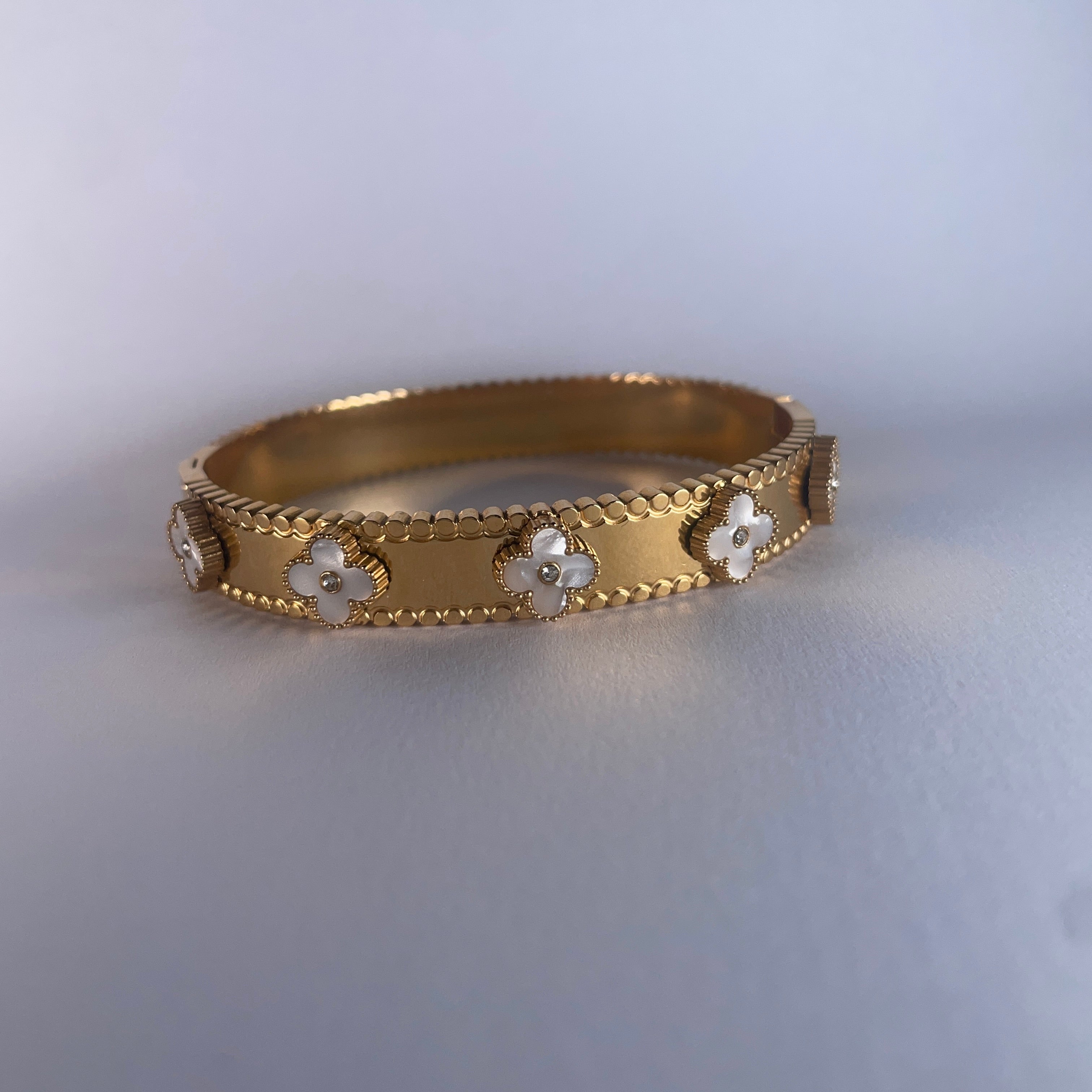 Fiora - Gold Clover Tennis Bangles