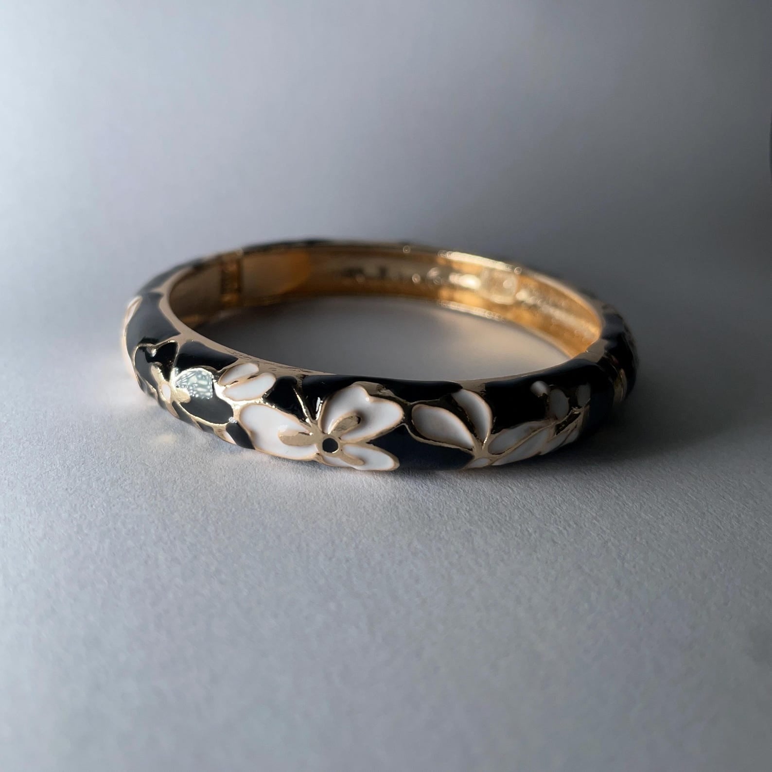 Kaia - Flower Bangles