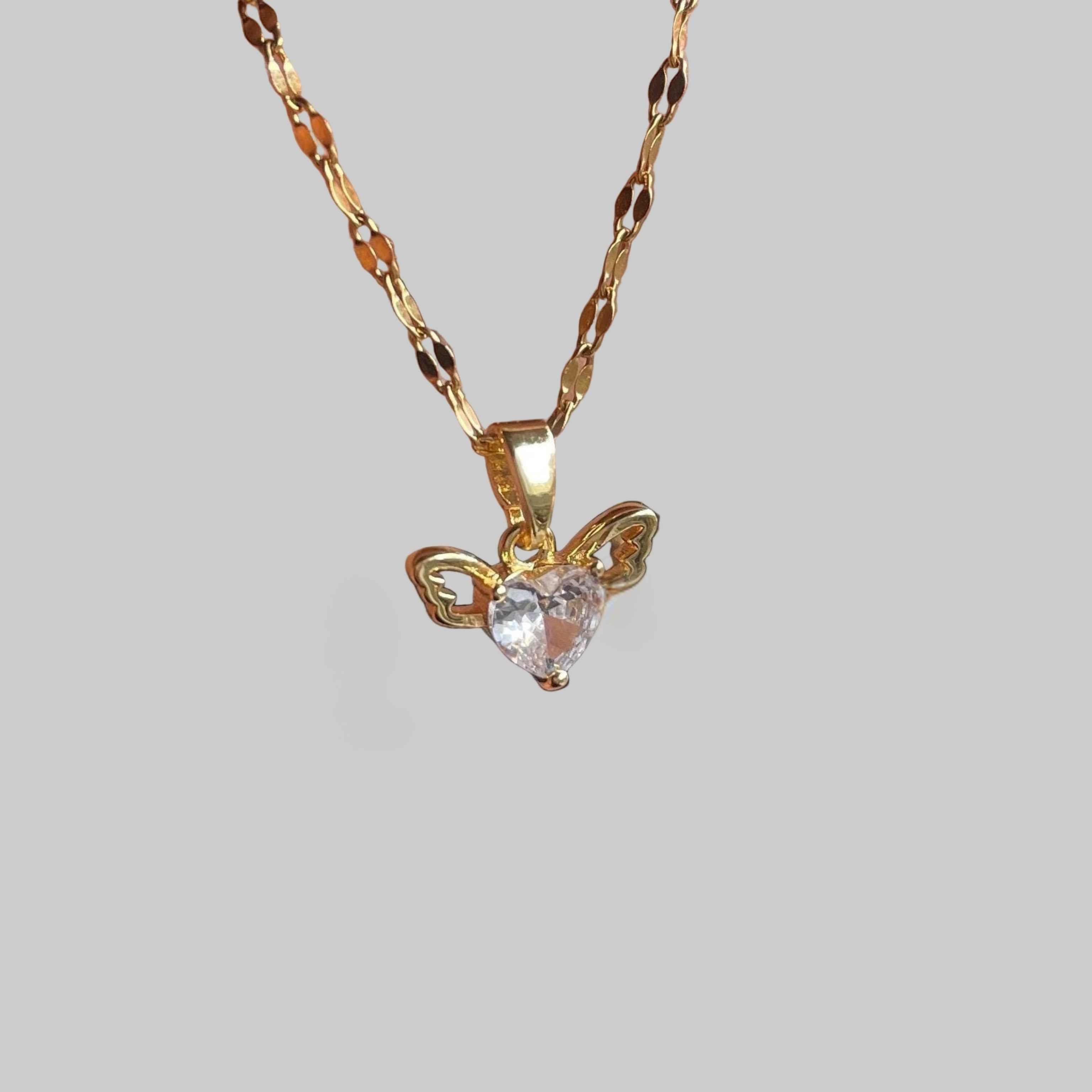 Liora - Diamond Heart Pendant Necklace