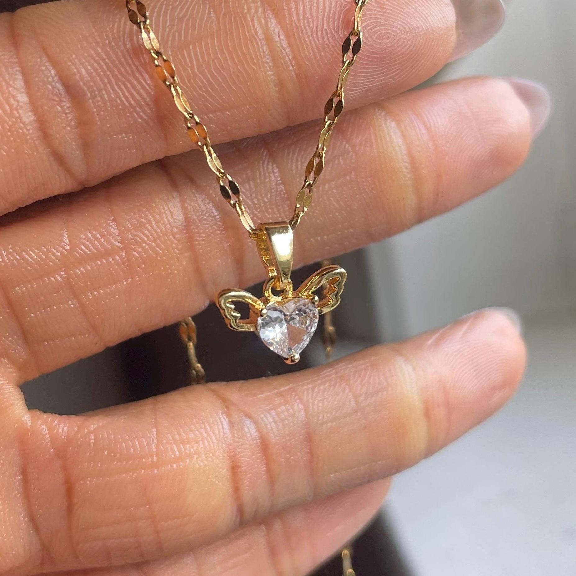 Liora - Diamond Heart Pendant Necklace