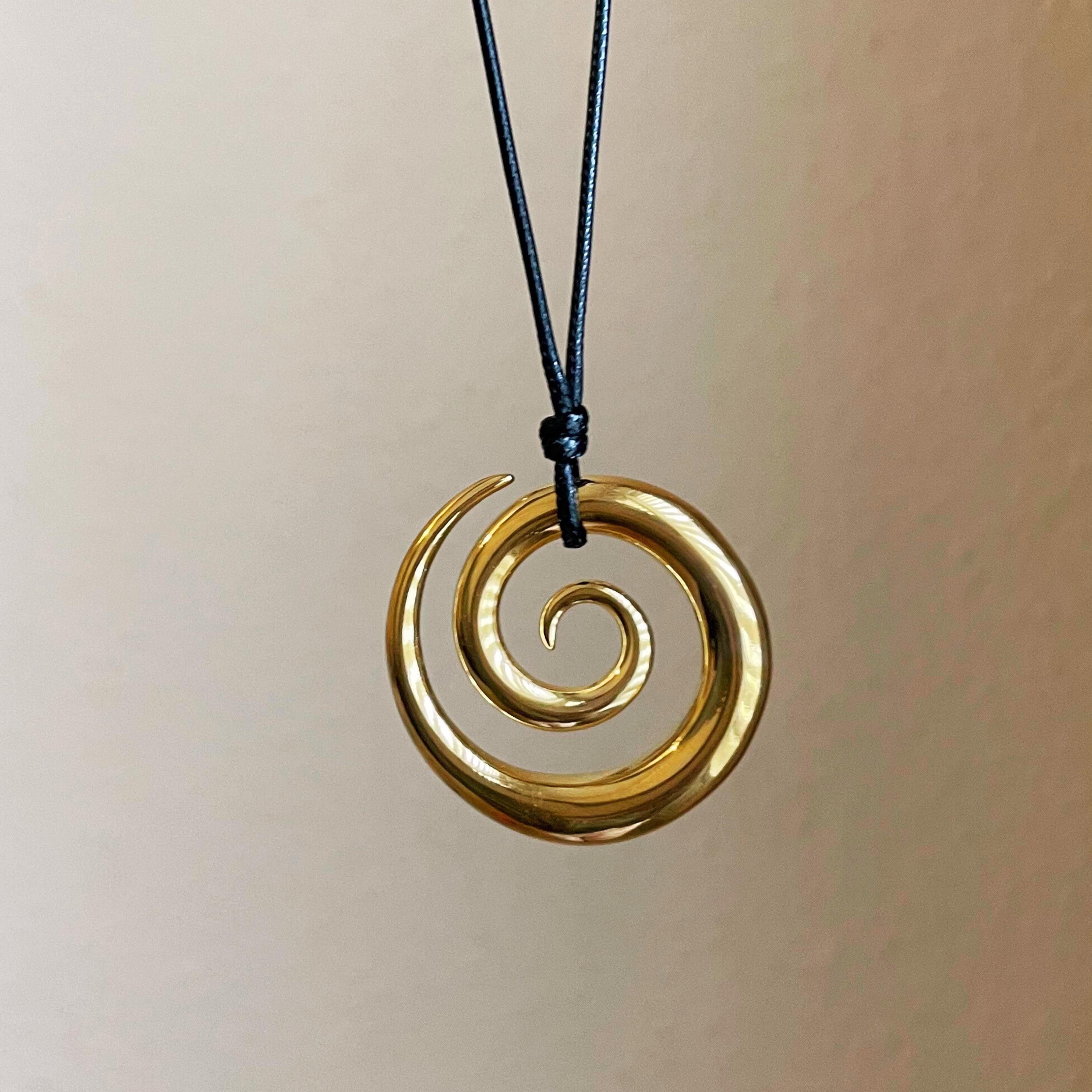 Aurea - Spiral Pendant Necklace